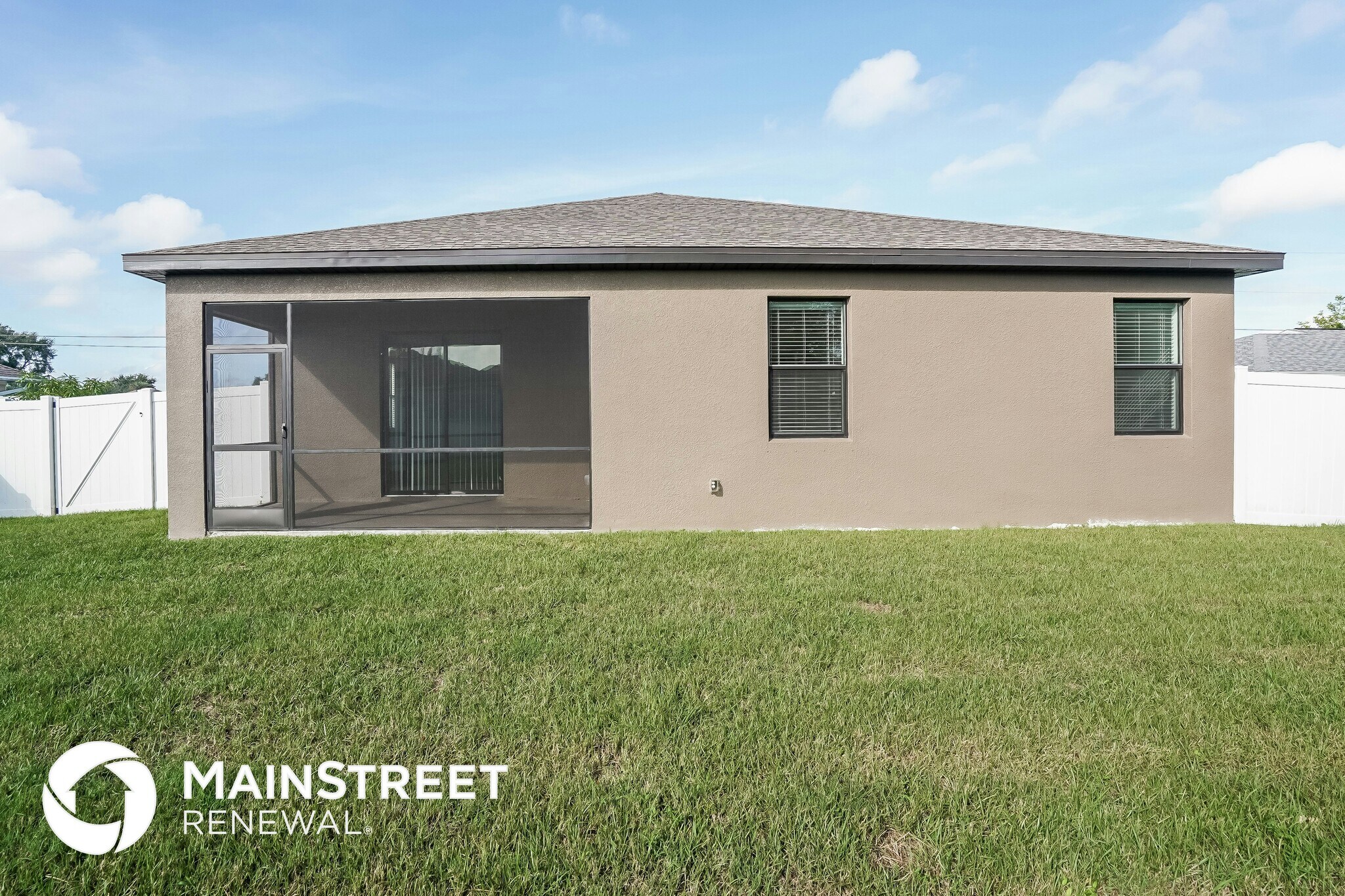 Building Photo - 1107 SW 6th Ct
