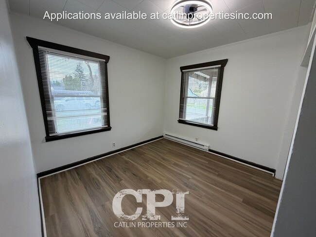 Building Photo - 1213 Ross Ave