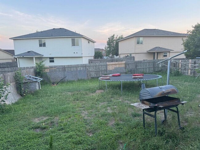 Building Photo - 13409 Pine Needle St