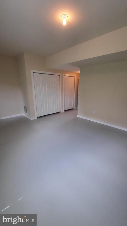 Building Photo - 1039 Admiral's Quay Dr