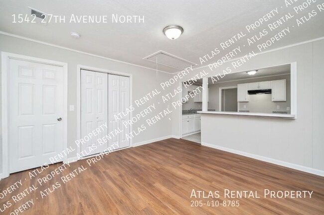 Building Photo - 1542 27th Ave N