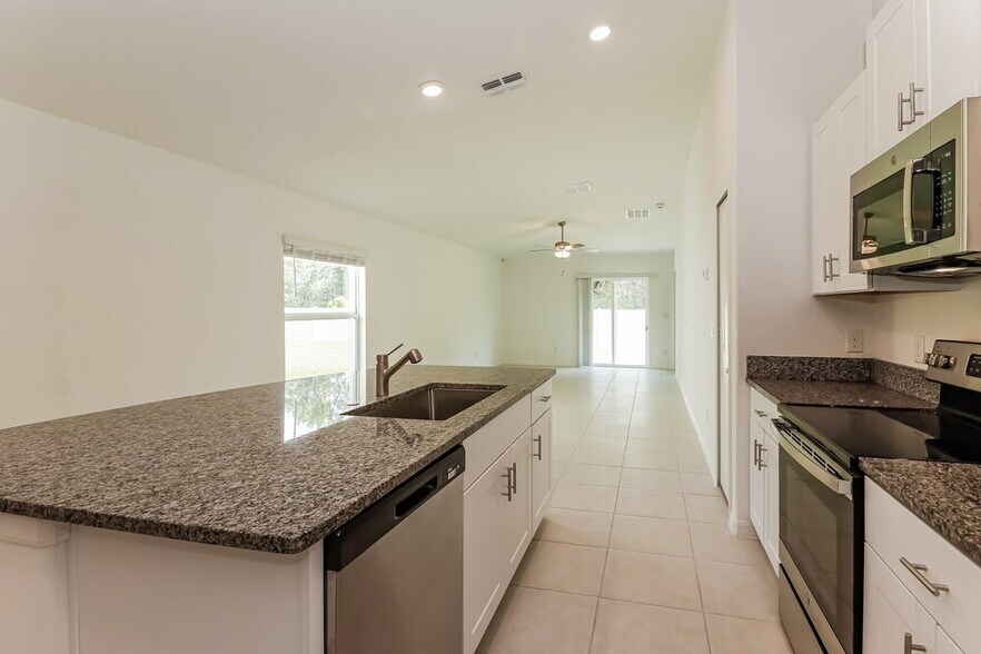 Building Photo - 17862 Blissful Stars Dr