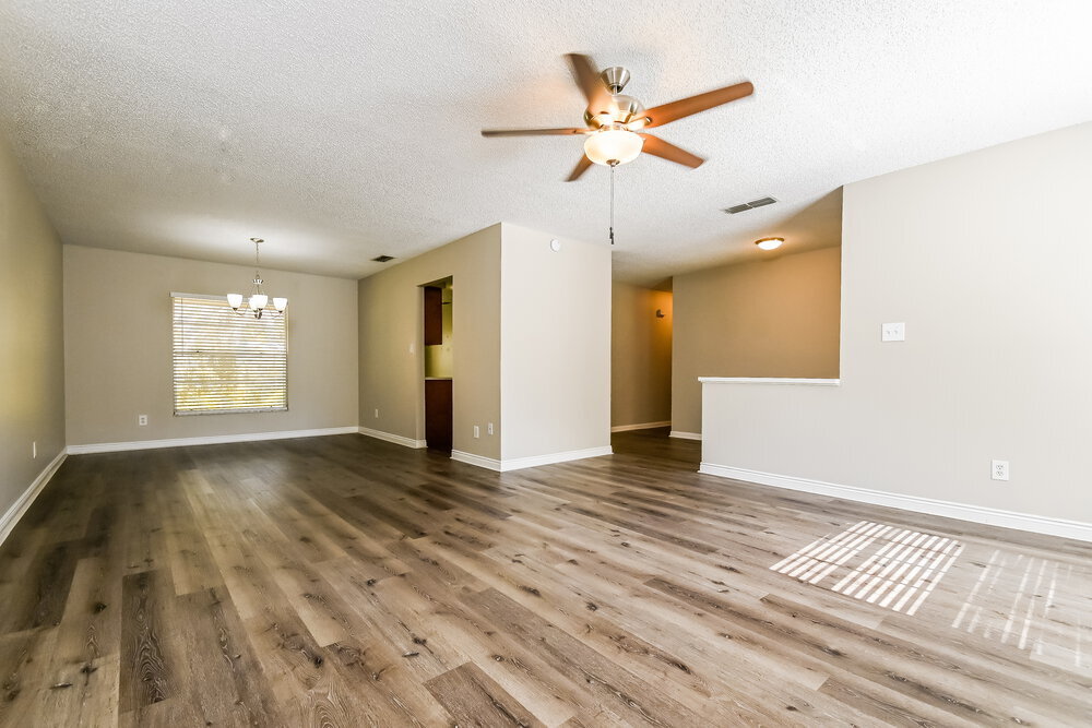 Building Photo - 510 Oak Creek Dr