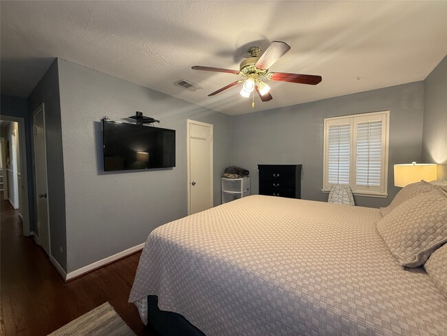 Building Photo - 3411 Linkwood Dr