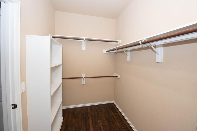 Building Photo - 17422 Aldenwilds Ln