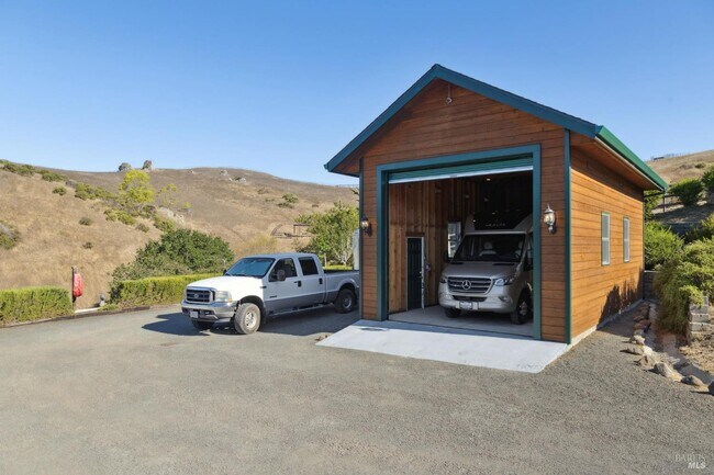Building Photo - 6381 Nicasio Valley Rd