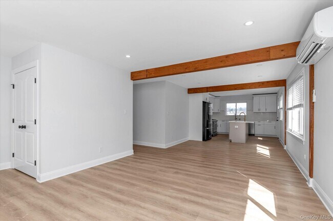 Building Photo - 71 Haven Ave