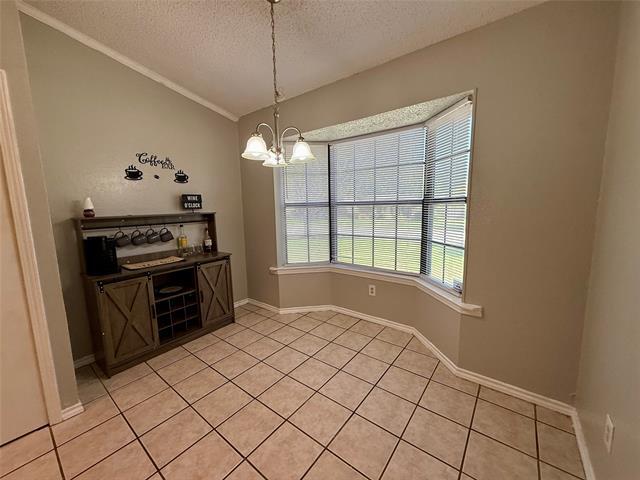 Building Photo - 1525 Lavendale Ln