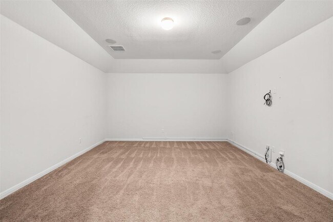 Building Photo - 2516 Walking Y Rd