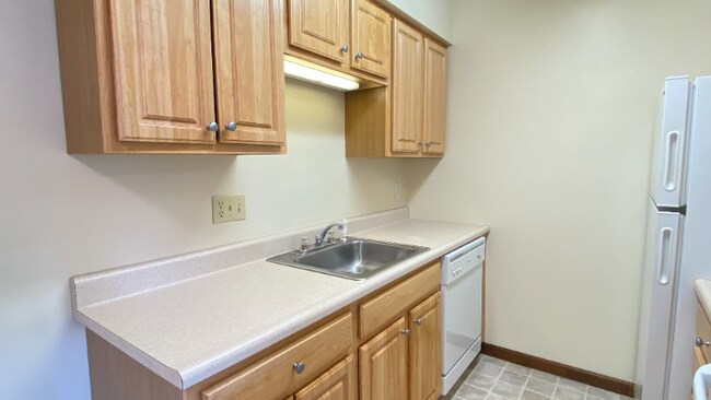 Building Photo - 1949 Western Ave