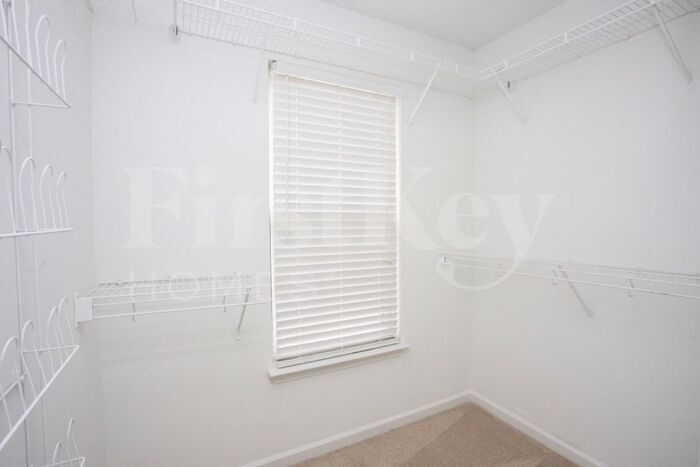 Building Photo - 3817 Sipes Ln