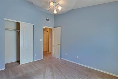 Building Photo - Single story 3 bedroom 2 bath home with REFRIGERATED AIR.