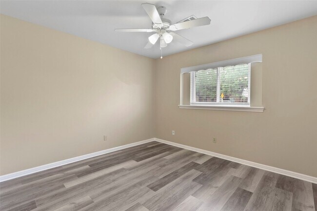 Building Photo - 12303 Barryknoll Ln