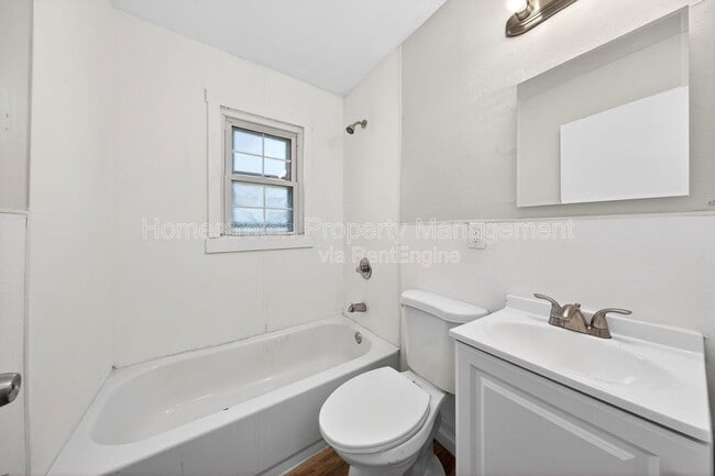 Building Photo - 6029 Evergreen Blvd