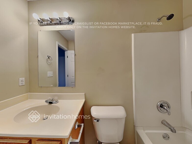 Building Photo - 2004 Pineton Ct