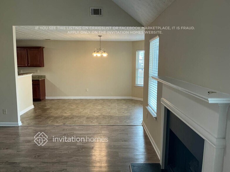 Building Photo - 4444 Grove Lake St SW