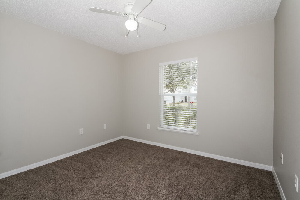 Building Photo - 12930 Kings Lake Dr