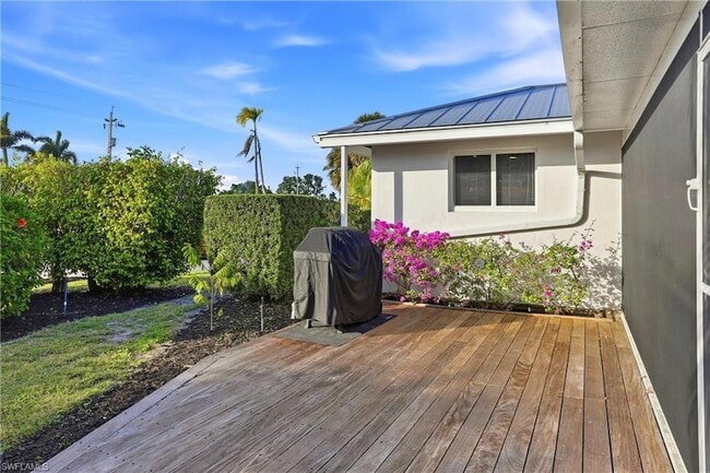 Building Photo - 339 Landmark St