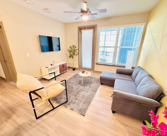 Building Photo - 9276 Vintage Hills Way