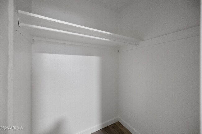 Building Photo - 3025 N 32nd St