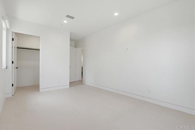 Building Photo - 206 4th St