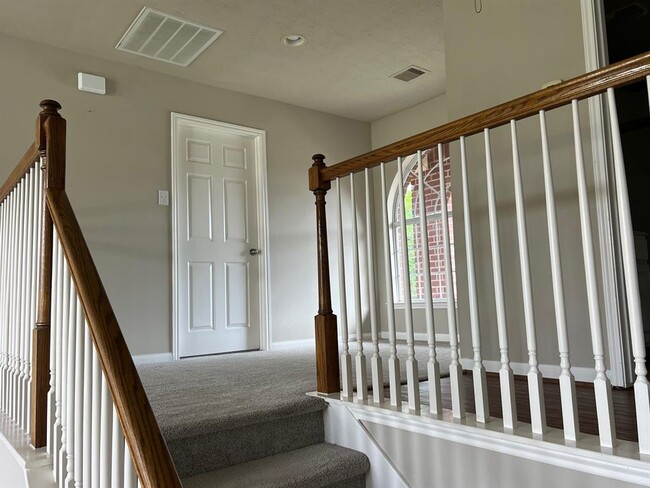 Building Photo - 3821 Armand Dr