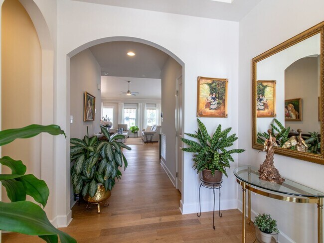 Building Photo - 31832 Carmine Dr