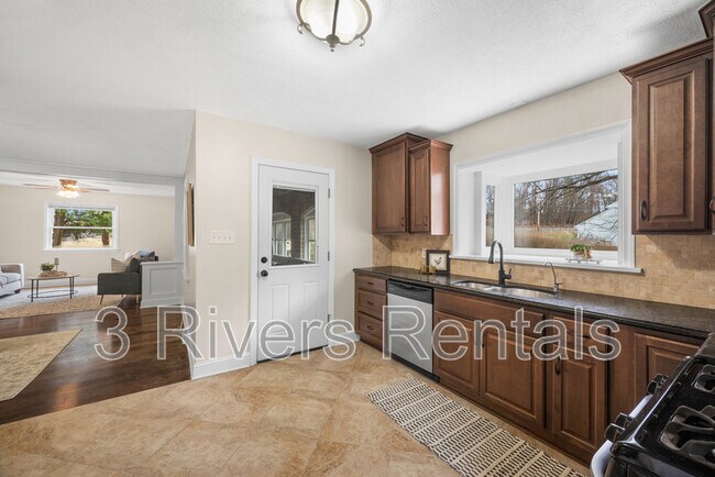 Building Photo - 600 Camp Meeting Rd