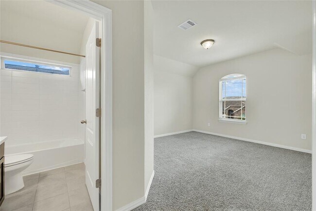 Building Photo - 908 Leadtree Loop