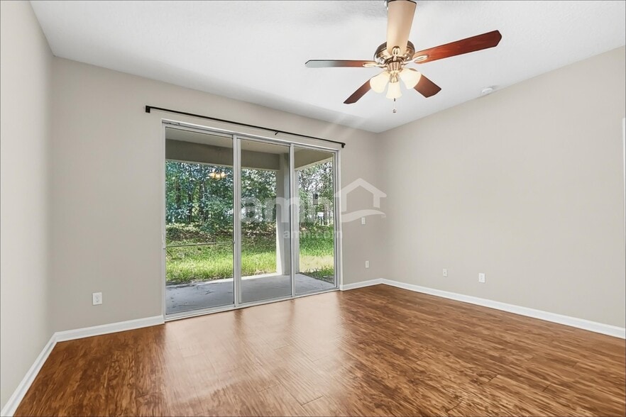 Building Photo - 743 Sunny Stroll Dr
