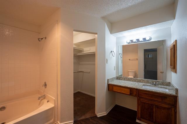 Building Photo - 2140 Norcross Dr