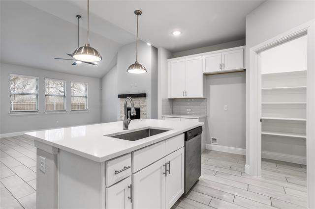 Building Photo - 101 Gardenia Dr