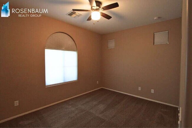 Building Photo - Discover your dream home in the heart of Freeman Farms, Gilbert!