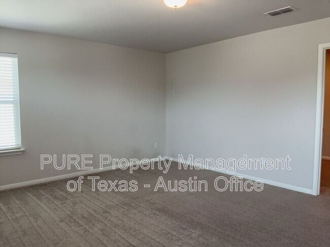 Building Photo - 3200 College Park Dr