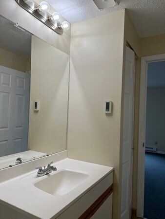 Building Photo - 740 Farm Rd