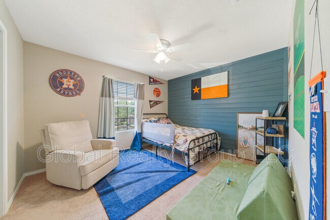 Building Photo - 27326 Trinity Cross