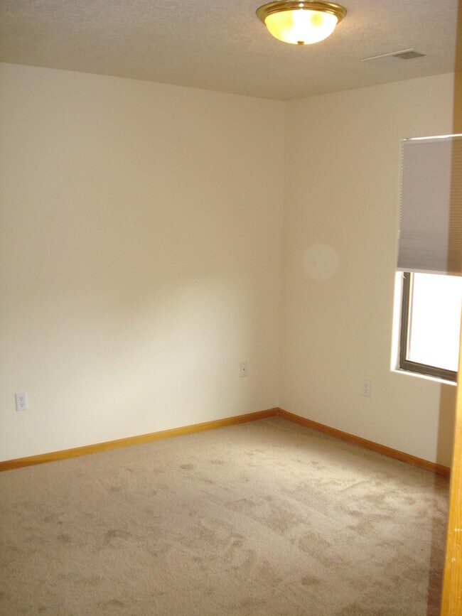 Building Photo - 6124 Nassif Ct NW