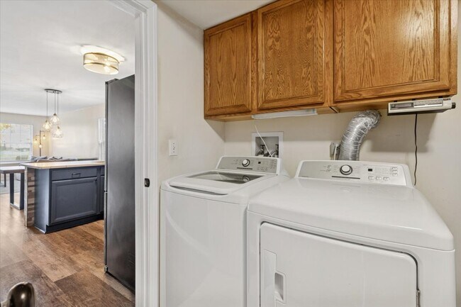 Building Photo - 60 Wingate Dr