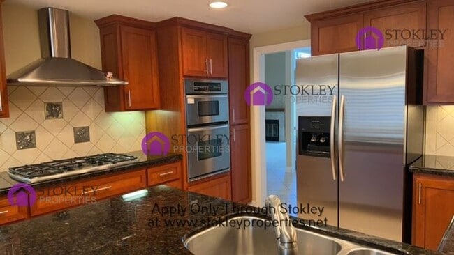 Building Photo - 1941 Augustus Ct