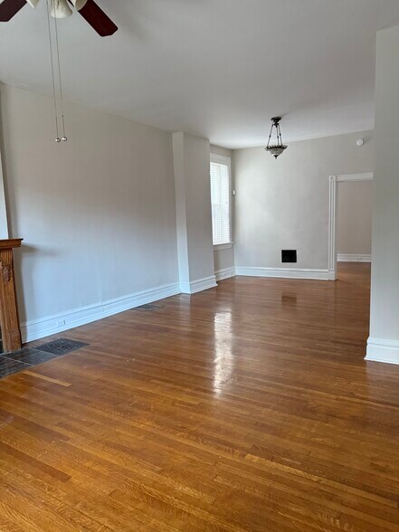 Living / Dining - 2707 Ann Ave