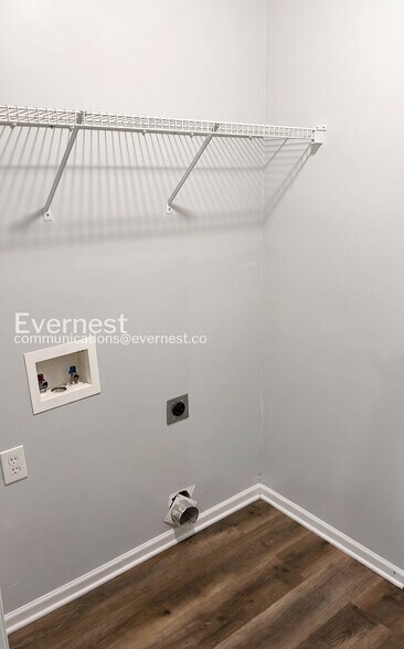 Building Photo - 119 Creek Branch Dr