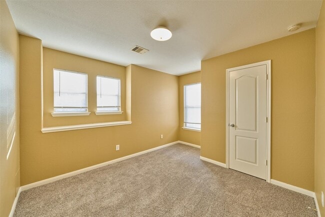 Building Photo - 3022 Swift Brook Glen Way