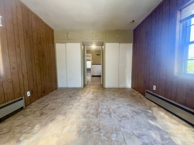 Building Photo - SECTION 8 IS GLADLY ACCEPTED 3 Bed 1.5 Bath With 2 Car Detached Garage