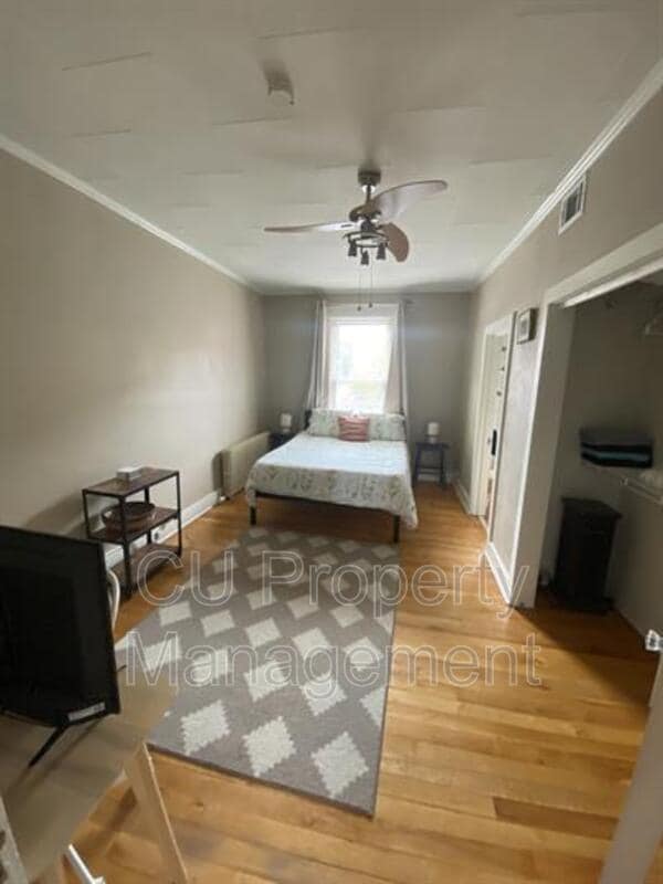 Building Photo - 415 N Neil St