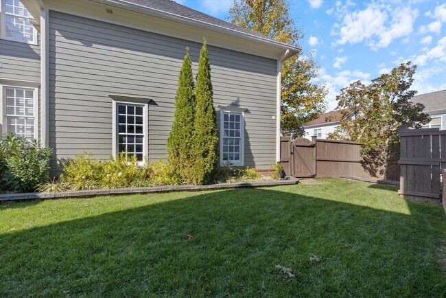 Building Photo - 517 Pearre Springs Way