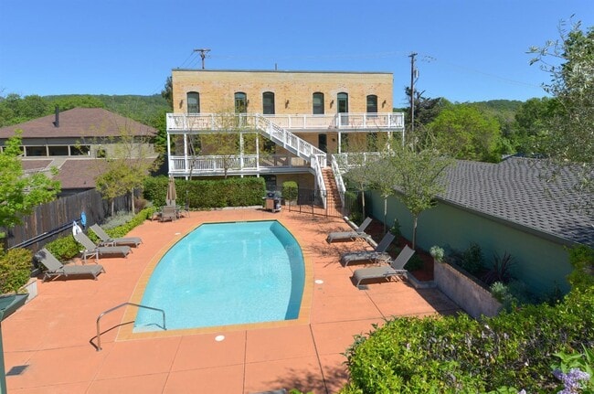 Building Photo - 13756 Arnold Dr