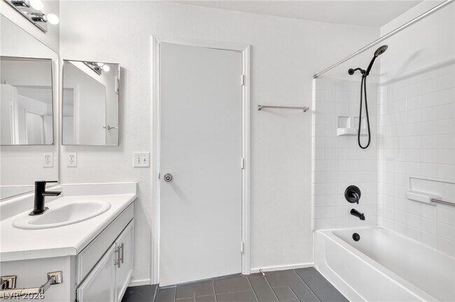 Building Photo - 224 Star Cluster Cir