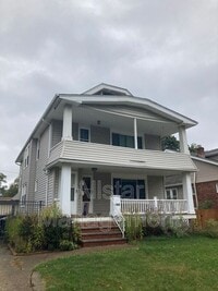 Building Photo - 3464 Granton Ave