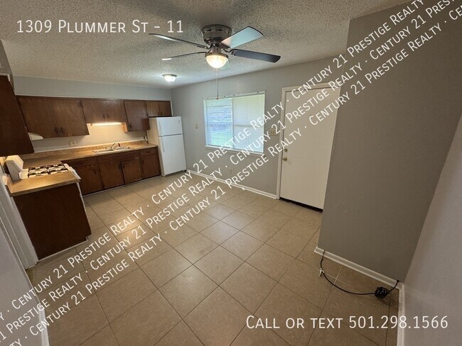 Building Photo - 1309 Plummer St