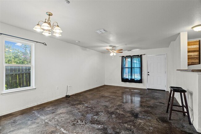 Building Photo - 6809 Ali Cove